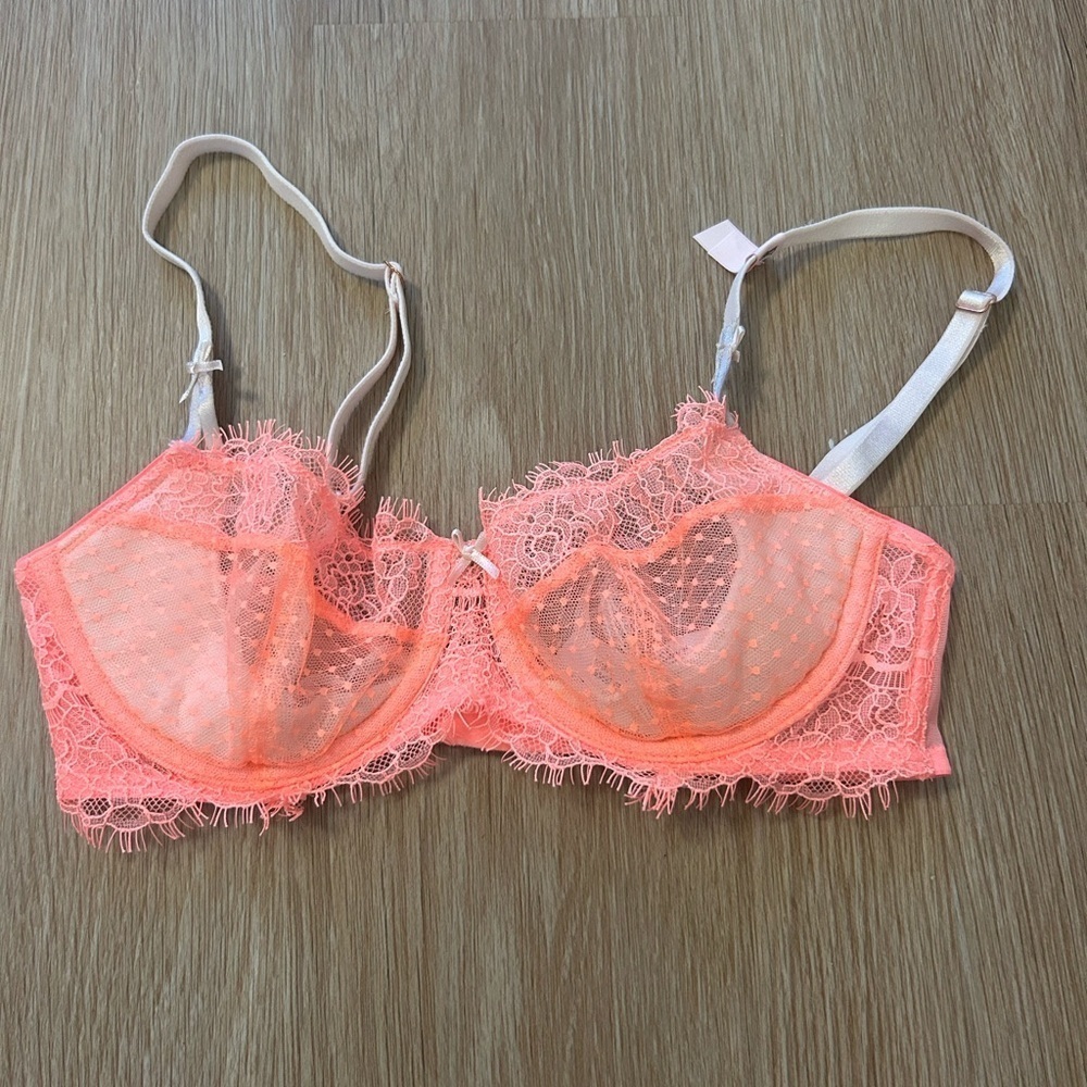 Victoria's Secret Coral Lace Bra